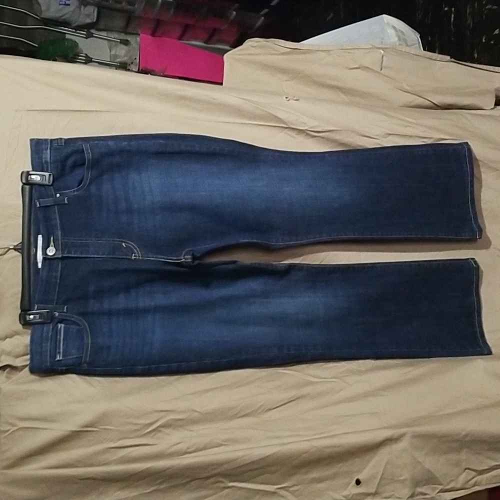 Women's EUC Dark wash jeans size 14